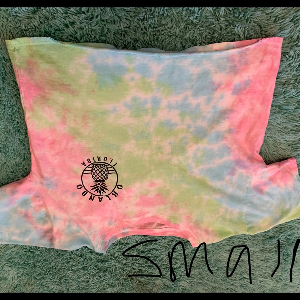 Tie die crop top